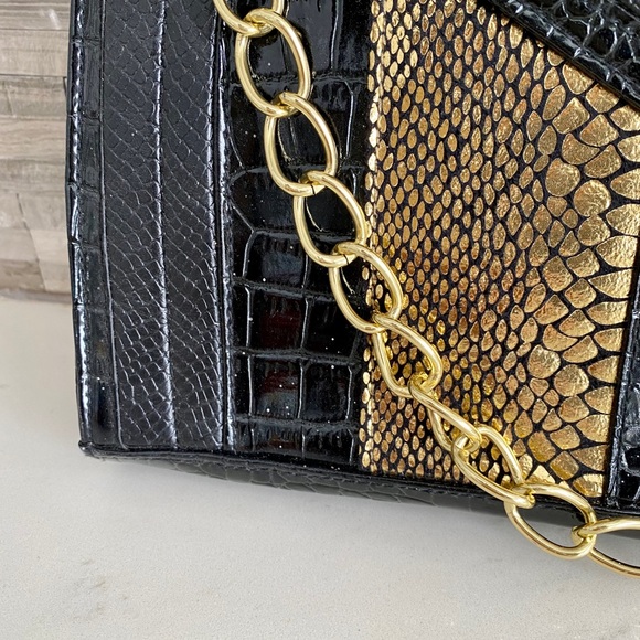 Vintage patent leather bag - Picture 4 of 5